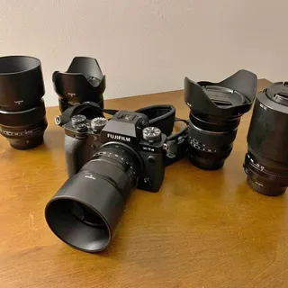 Photo of Fujifilm X-T4 and lenses