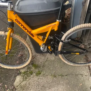 Photo of cannondale super v 900