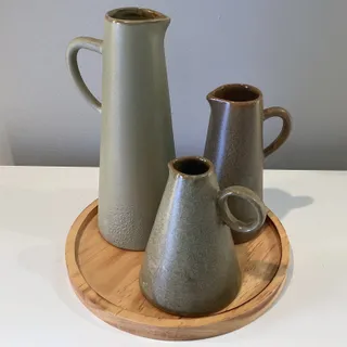 Photo of Set of 3 Stoneware PItchers & Pine Wood Tray from Creative Co-Op (DF6574) New