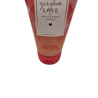 Photo of Bath & Body Works Gingham Love Foaming Sugar Body Scrub