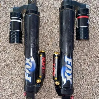 Photo of Yamaha YFZ450. ATV FOXEVOL front shocks 