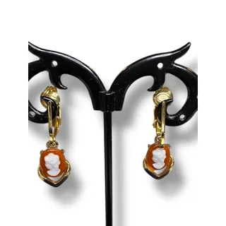 Photo of Vintage Goldtone Cameo Earrings Non-Pierced Clip On Delicate 10mm Cameo