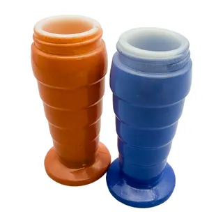 Photo of Vintage 1940s Hazel-Atlas Moderntone Platonite Pink & Blue Salt/Pepper Shaker Set