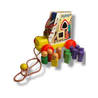 Photo of 1970s Playskool Old Woman in a Shoe Pull Toy 11 Pieces Lace Up