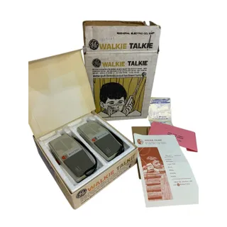 Photo of Vintage GE Walkie Talkie Toy Model Y 7110 in Box Olive Green Light Beige