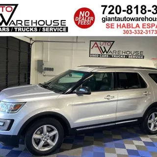 Photo of 2017 Ford Explorer XLT Stylish Transportation that is good on Gas and your Pocketbook!