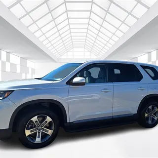 Photo of 2025 Honda Pilot EX-L