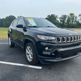 Photo of 2024 Jeep Compass Latitude