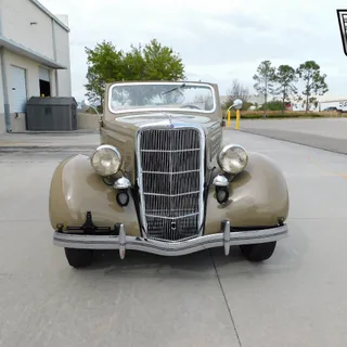 Photo of 1935 Ford Model 48